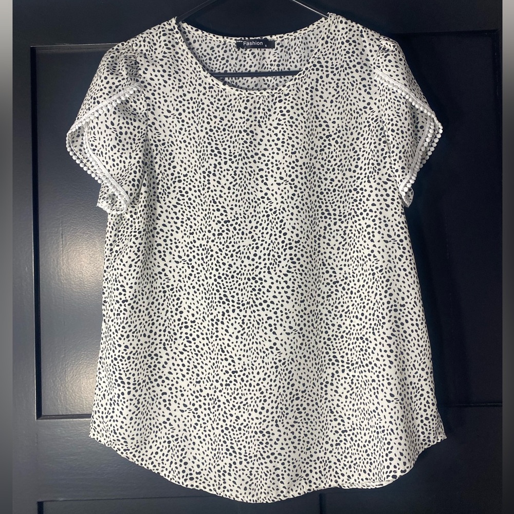 Polka Dot Short Sleeve Blouse - White/Black